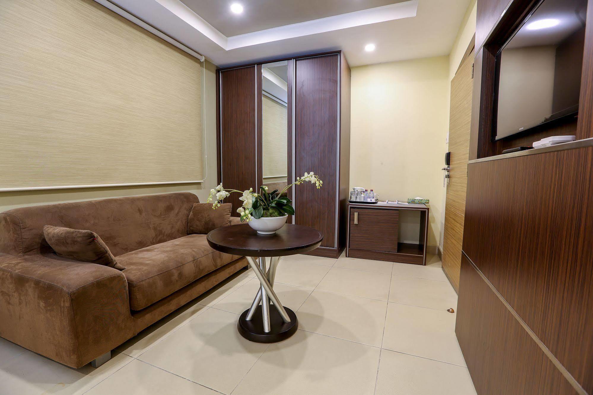 Frankie'S Foods And Rooms أكرا المظهر الخارجي الصورة