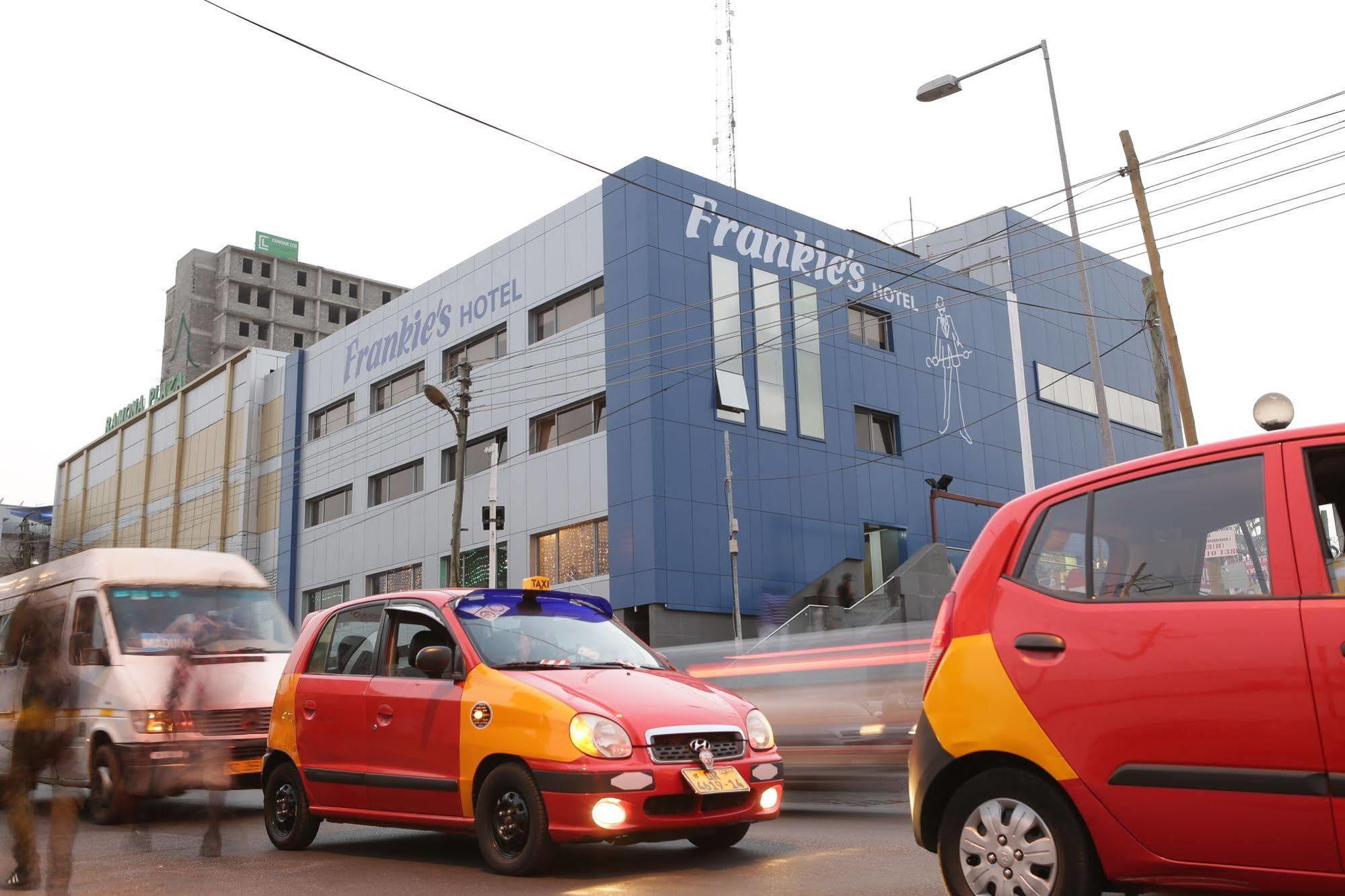 Frankie'S Foods And Rooms أكرا المظهر الخارجي الصورة