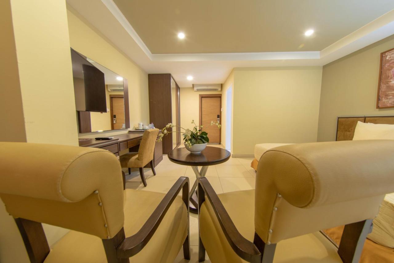 Frankie'S Foods And Rooms أكرا المظهر الخارجي الصورة