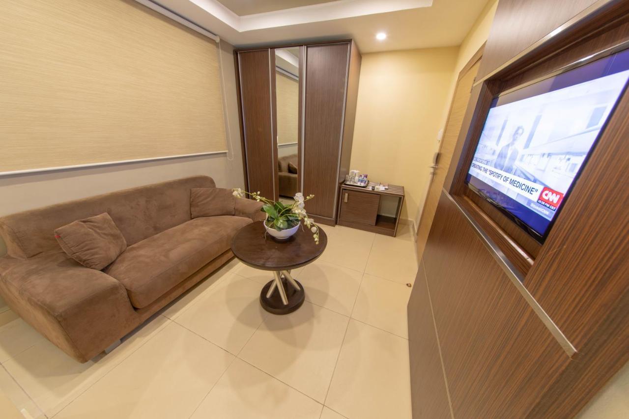Frankie'S Foods And Rooms أكرا المظهر الخارجي الصورة